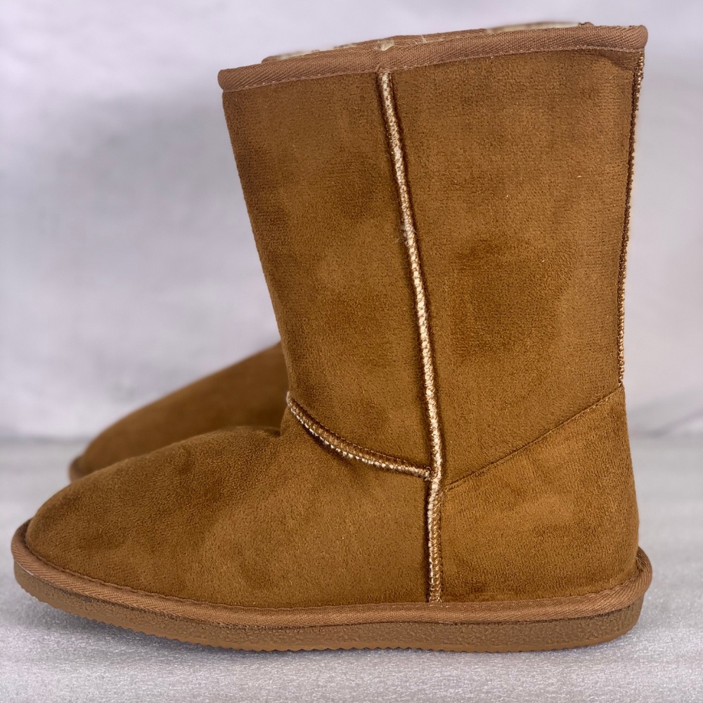Western Chief Isabelle Faux Fur Lined Boots - Picture 3 of 5